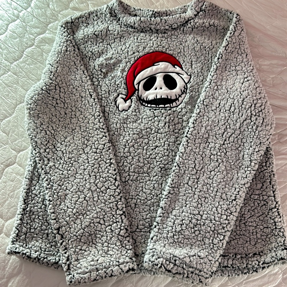 brand new never worn disney nightmare before christmas pajama shirt